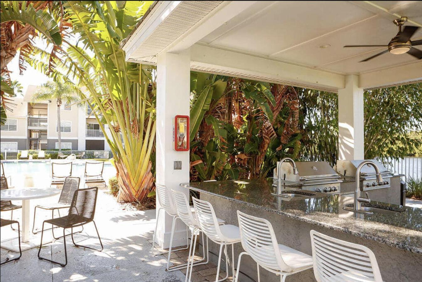 Landing At Champions Walk - 2 Bedrooms In South Apartment